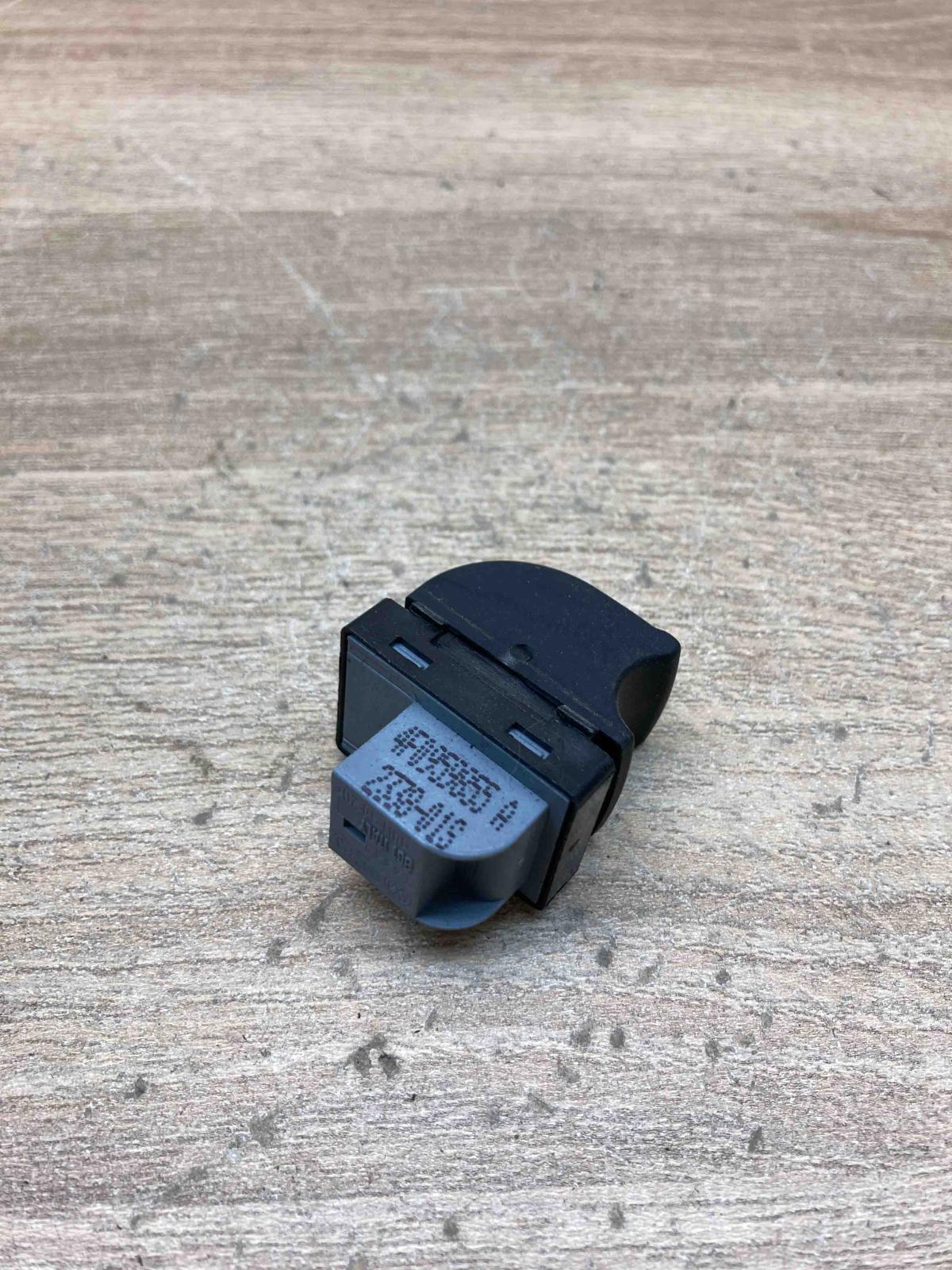 4F0959855A   Electric window control switch Audi A6 S6 C6 4F