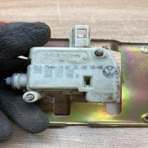 3B0959781B 6K0810733  Fuel tank cap lock motor Volkswagen Golf IV