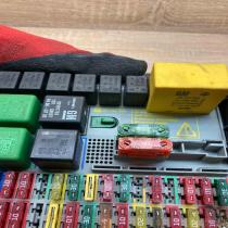 09152787   Fuse module Opel Vectra B