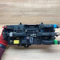 13206762 5DK008669 HK Fuse module Opel Astra H