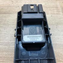 YUD501070PVJ 071022 1  Electric window control switch Land Rover Discovery 3 - L