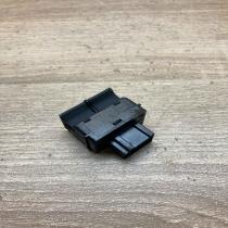8E2962109   Alarm switch Audi A4 S4 B7 8E 8H