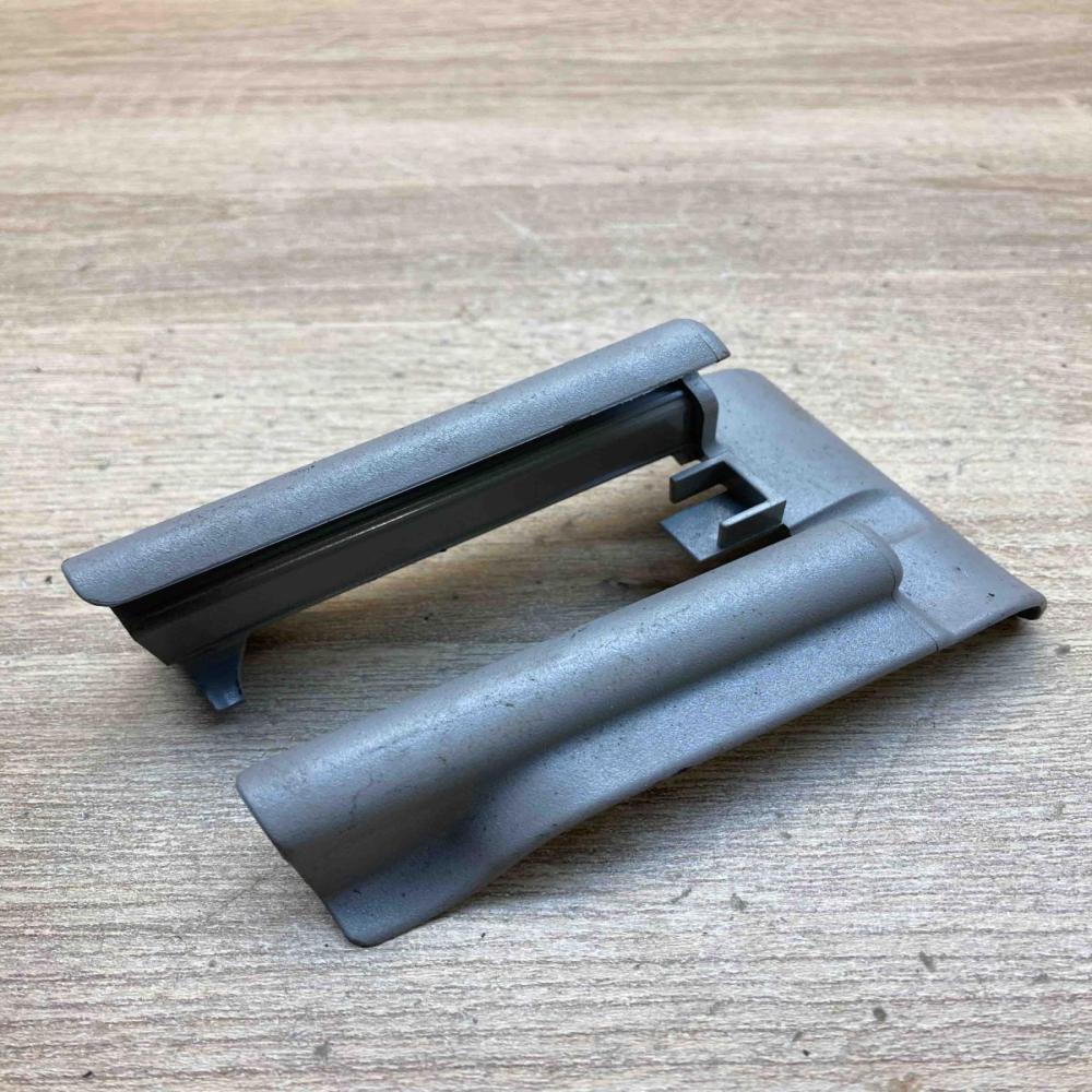 2119190520 70040001  Front driver seat rail trim Mercedes-Benz E W211