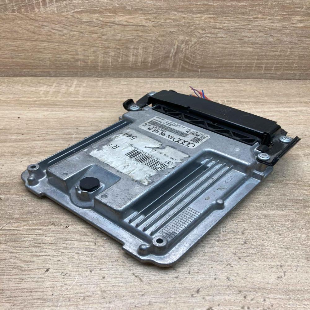 03G906016MH 0281014261  Engine control unit/module ECU Audi A4 S4 B7 8E 8H