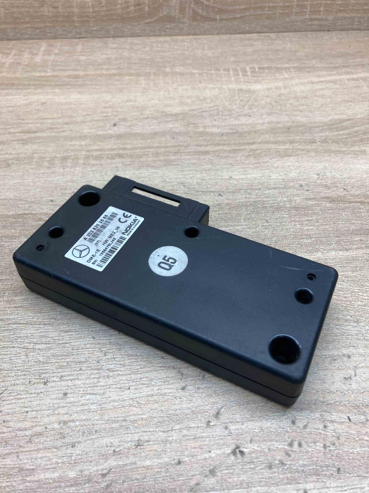 A2038202585   Phone control unit/module Mercedes-Benz C W203