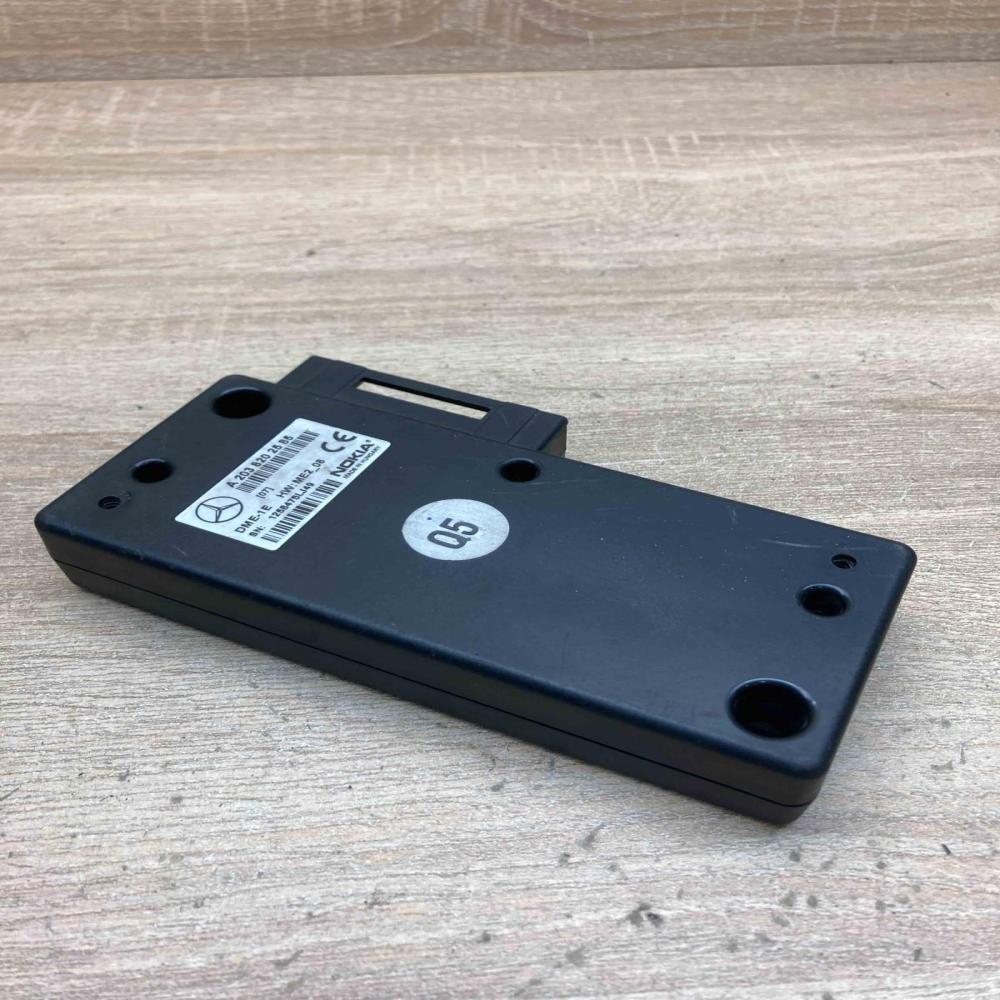 A2038202585   Phone control unit/module Mercedes-Benz C W203