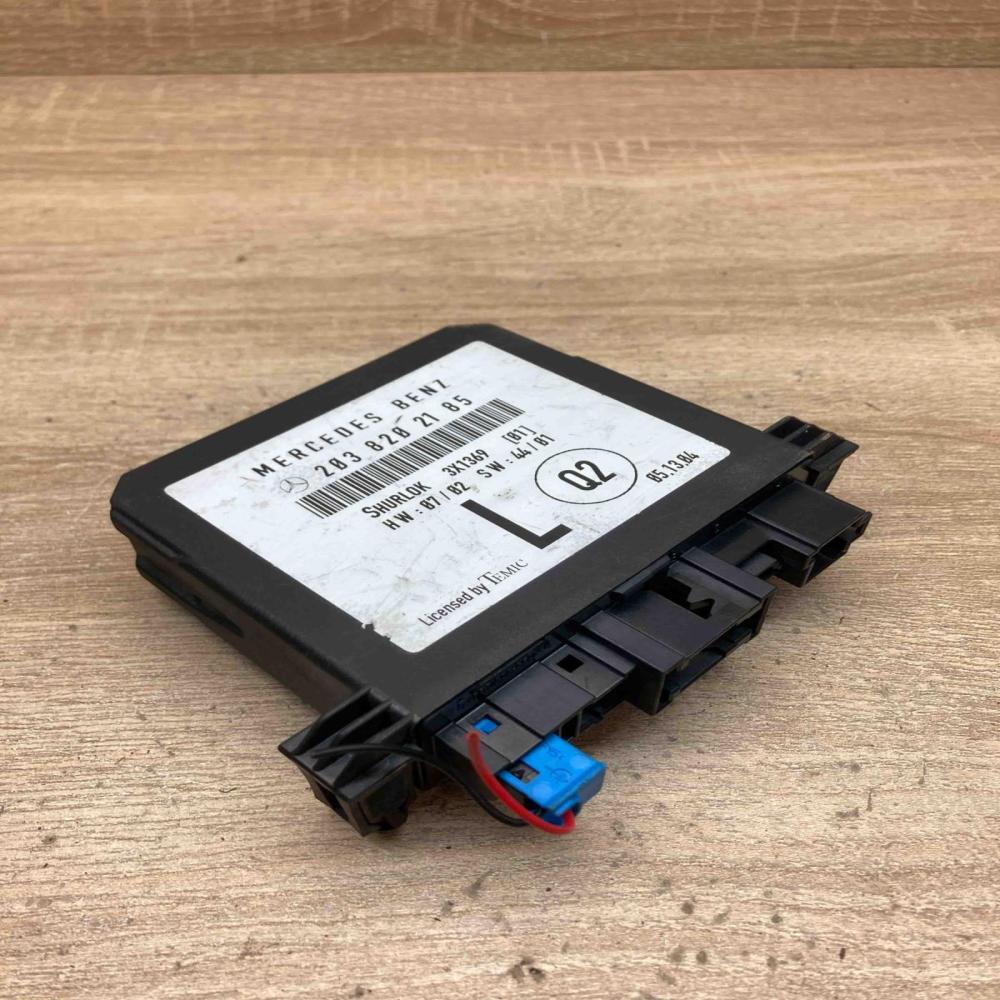 2038202185  Left Door control unit/module Mercedes-Benz C W203