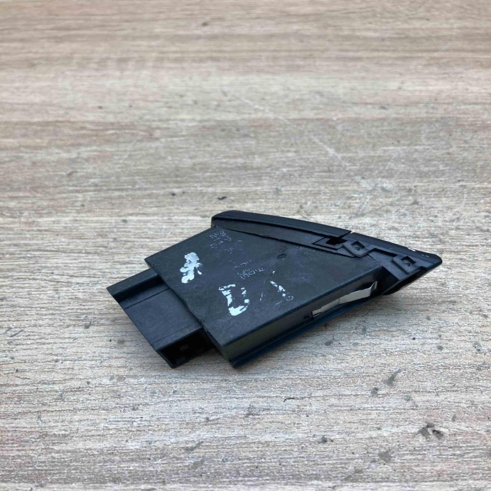 Audi A6 Hazard Switch   Hazard light switch Audi A6 S6 C6 4F