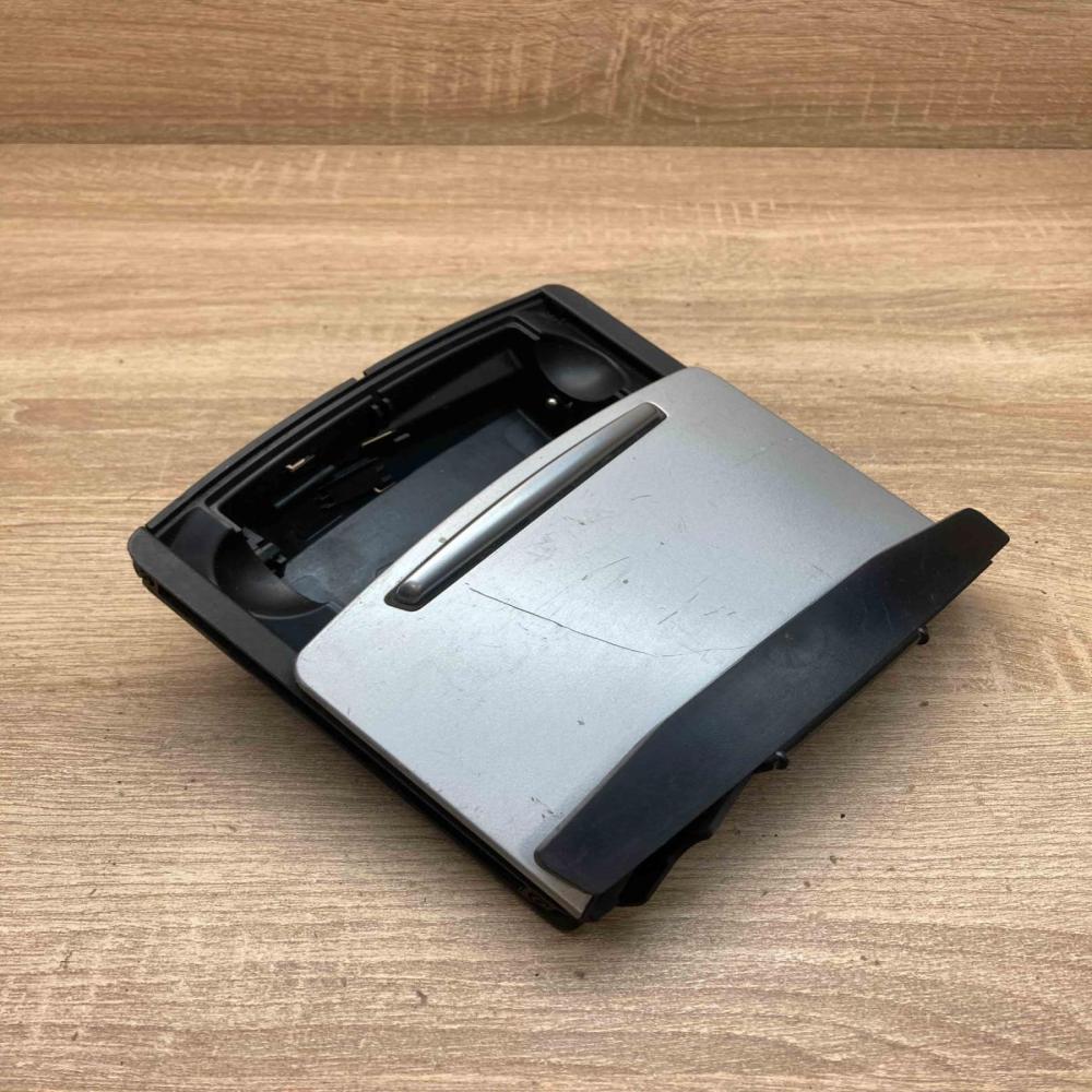 4F2857951B   Car ashtray Audi A6 S6 C6 4F