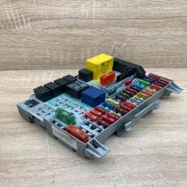 90589965   Fuse module Opel Zafira A