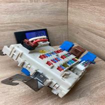 24350BU210 0212031  Fuse module Nissan Almera N16