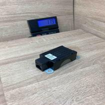 5M0035570B   Aerial antenna amplifier Volkswagen Golf VI