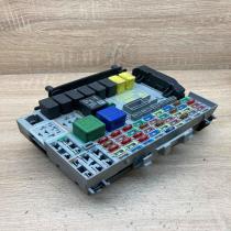 24412497  GM Fuse module Opel Zafira A