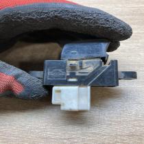 Nissan window switch 3917Z  Electric window control switch Nissan Almera