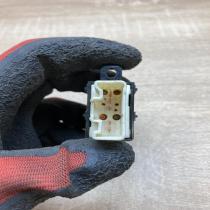 358 2K04   Electric window control switch Mazda 6