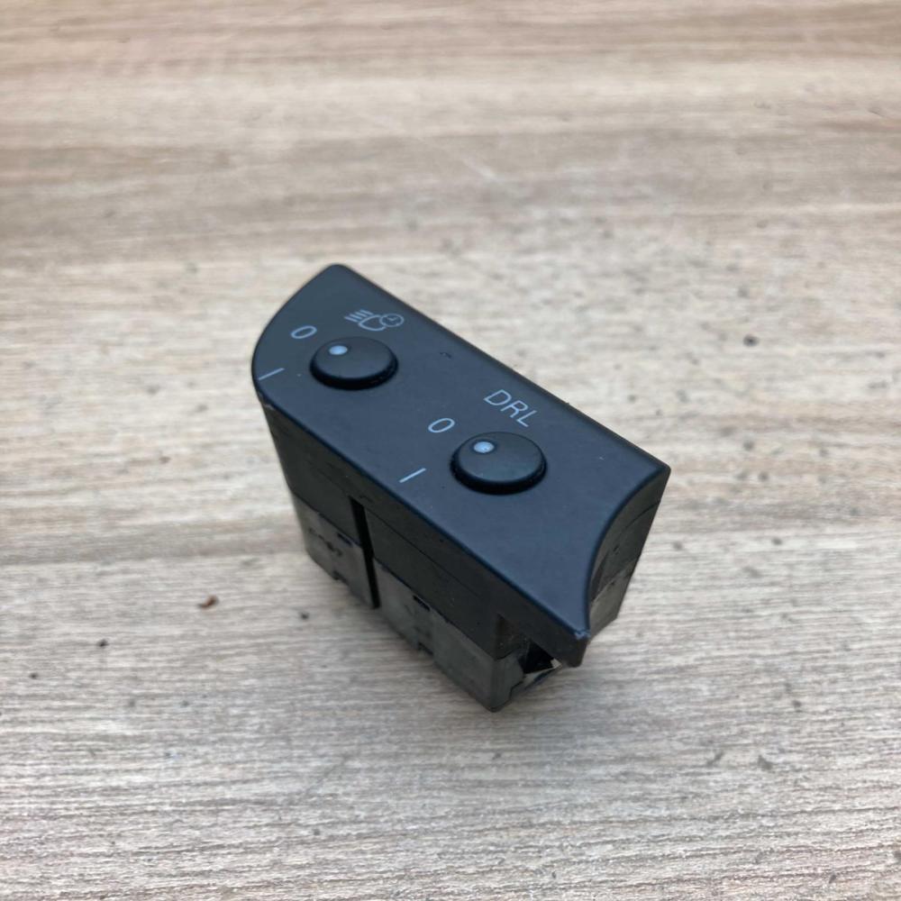 8E2919094 0168464  Headlight level height control switch Audi A4 S4 B7 8E 8H