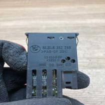 8352259 459500  Seat heating switch BMW 7 E38