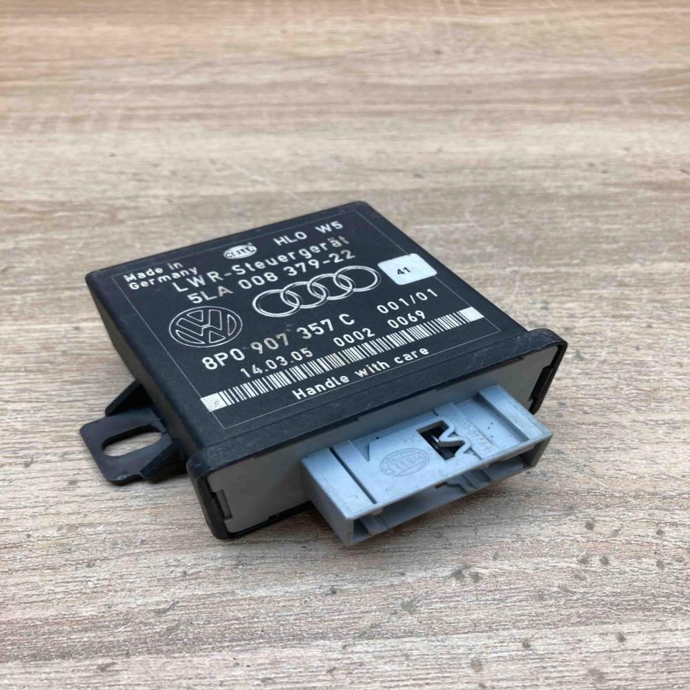 8P0907357C 5LA008379 22  Light module LCM Audi A6 S6 C6 4F