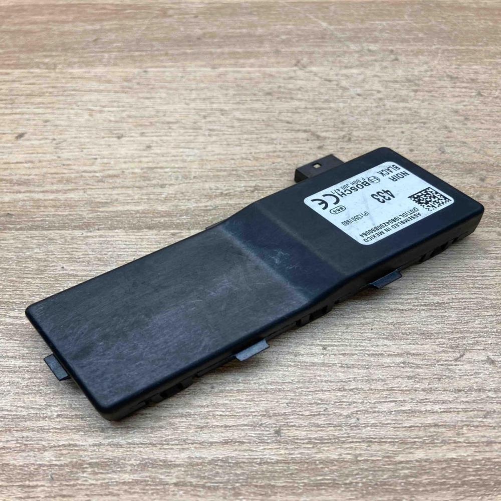 13501980 F00HJ00471 433 Door central lock control unit/module Opel Insignia A