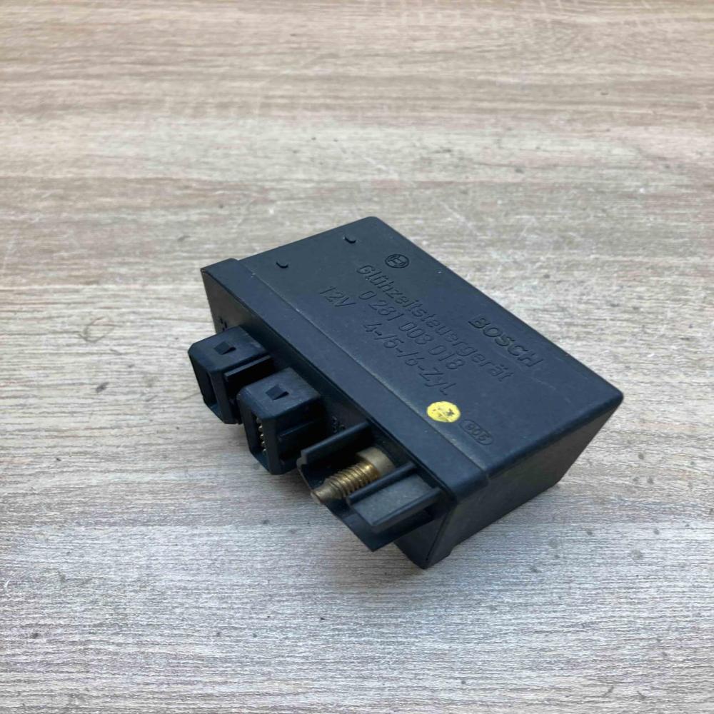 0281003018   Glow plug pre-heat relay Citroen C5