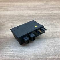 0281003018   Glow plug pre-heat relay Citroen C5