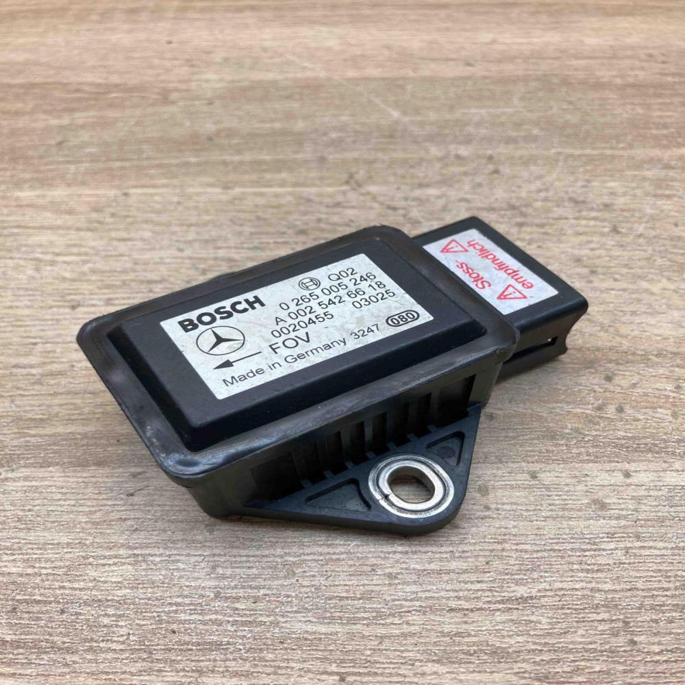 0265005246 A0025426618  ESP acceleration yaw rate sensor Mercedes-Benz CLS C219