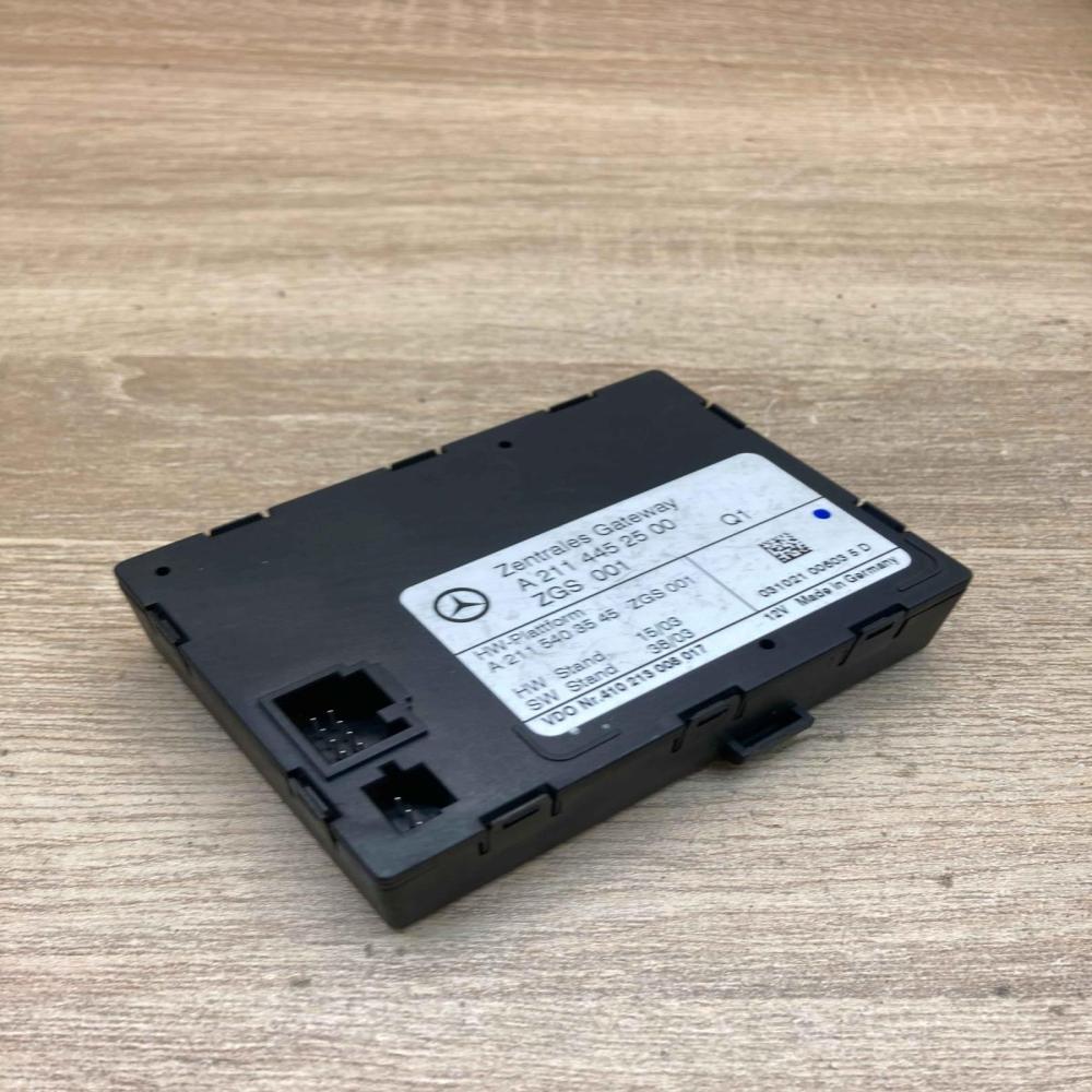 A2114452500 ZGS001  Gateway control module Mercedes-Benz E W211