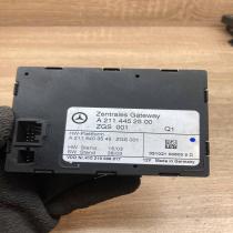A2114452500 ZGS001  Gateway control module Mercedes-Benz E W211