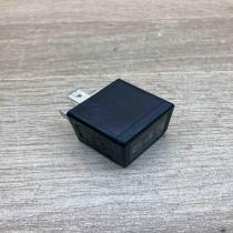 8K0951253 V23136 B6 X72 643 Other relay Audi A4 S4 B8 8K