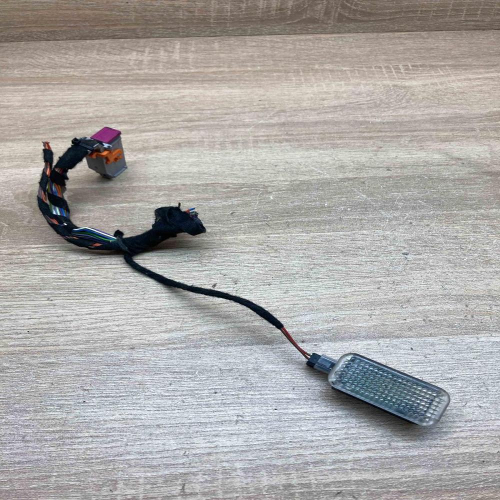 4E0947415   Other interior light Audi Q7 4L