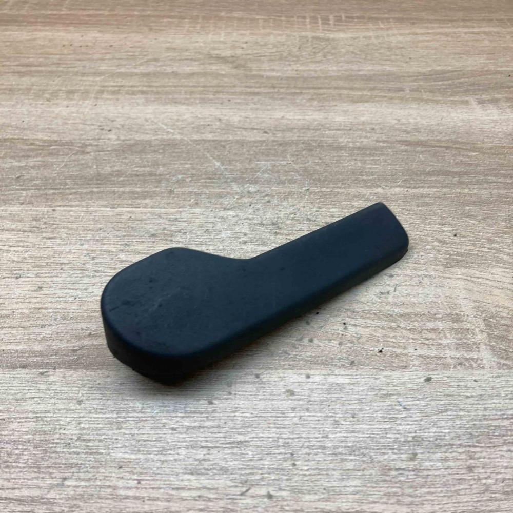 1J1823533C   Engine bonnet (hood) release handle Volkswagen Caddy