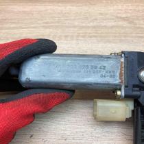 A2038202942 A2037300946  Rear door window regulator motor Mercedes-Benz C W203