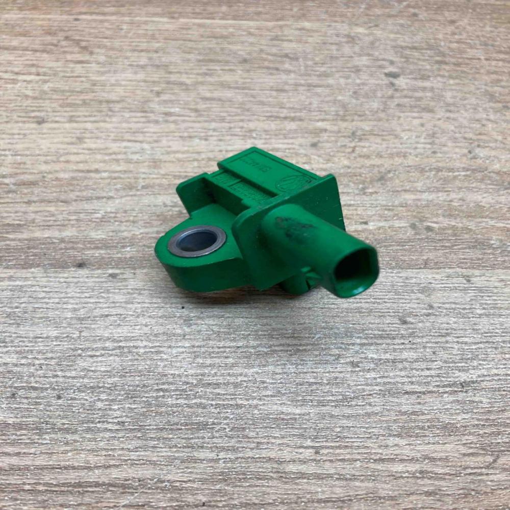 5K0959351 5WK44000 SME Airbag deployment crash/impact sensor Volkswagen Golf VI