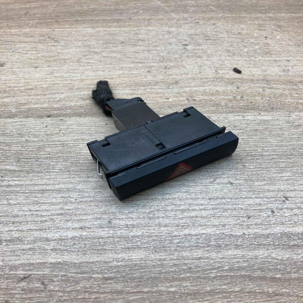 4F0941509 9751216  Hazard light switch Audi A6 S6 C6 4F