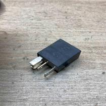 4H0951253C V23374 A1001 X010 SN7 Other relay Volkswagen PASSAT B7