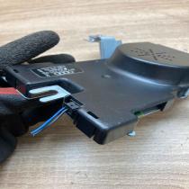 8P4035225D 7617310103  Antenna control unit Audi A3 S3 8P
