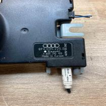 8P4035225D 7617310103  Antenna control unit Audi A3 S3 8P