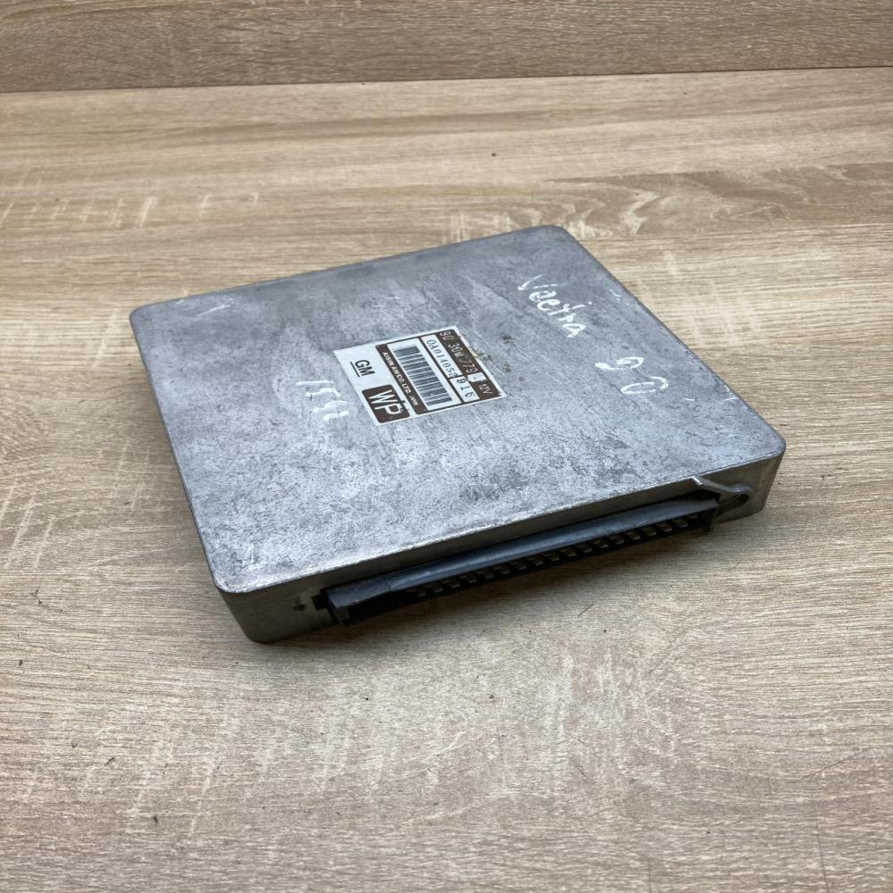 90306779   Engine control unit/module ECU Opel Vectra B
