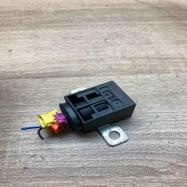 4F0915519   Battery relay fuse Audi Q7 4L