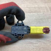 8P0955557 011194  Airbag deployment crash/impact sensor Audi A4 S4 B7 8E 8H