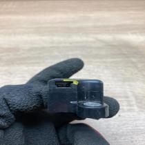 A0038200726 82176166 4  Airbag deployment crash/impact sensor Mercedes-Benz E W2