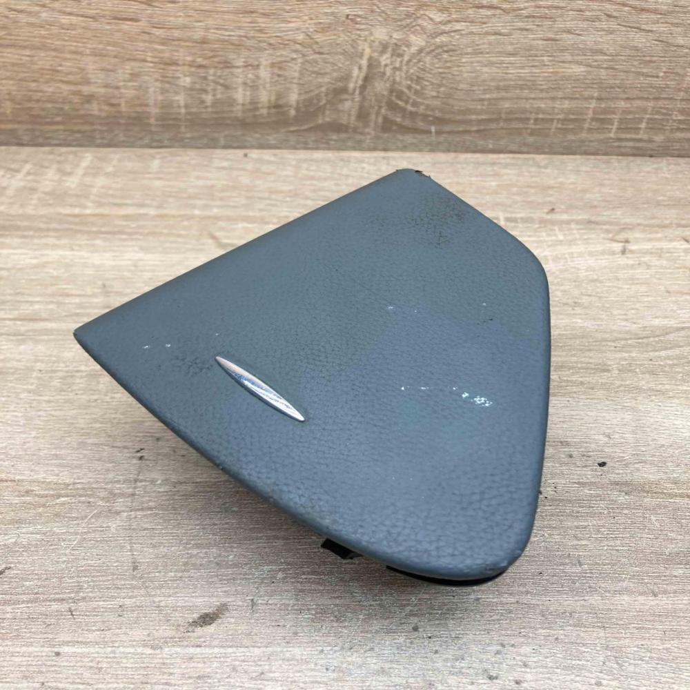 A2118100133   Rear door ashtray Mercedes-Benz E W211