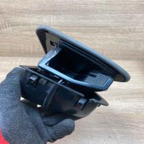 A2118100133   Rear door ashtray Mercedes-Benz E W211