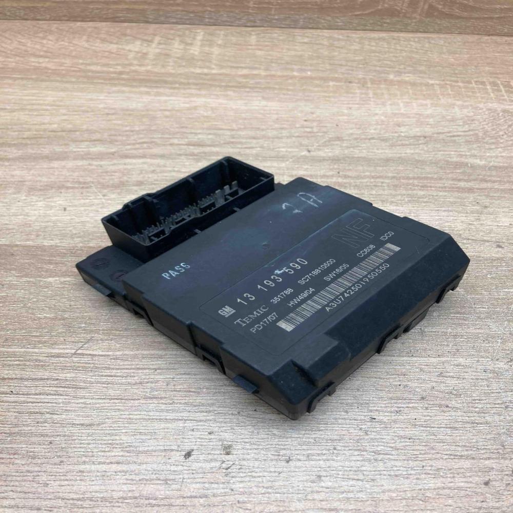 13193590 351788 NF Central body control module Opel Signum