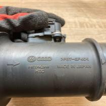 1J0973705   Mass air flow meter Audi A6 S6 C6 4F