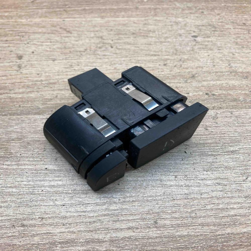 4F1927227B   Glove box opening button Audi A6 S6 C6 4F