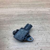 8P0955557 019739 RB4 Airbag deployment crash/impact sensor Audi A3 S3 8P