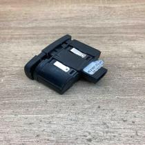4L2927227   Glove box opening button Audi Q7 4L