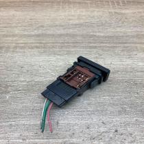 15C032 116 1C9D  ESP (stability program) switch Toyota Avensis T270