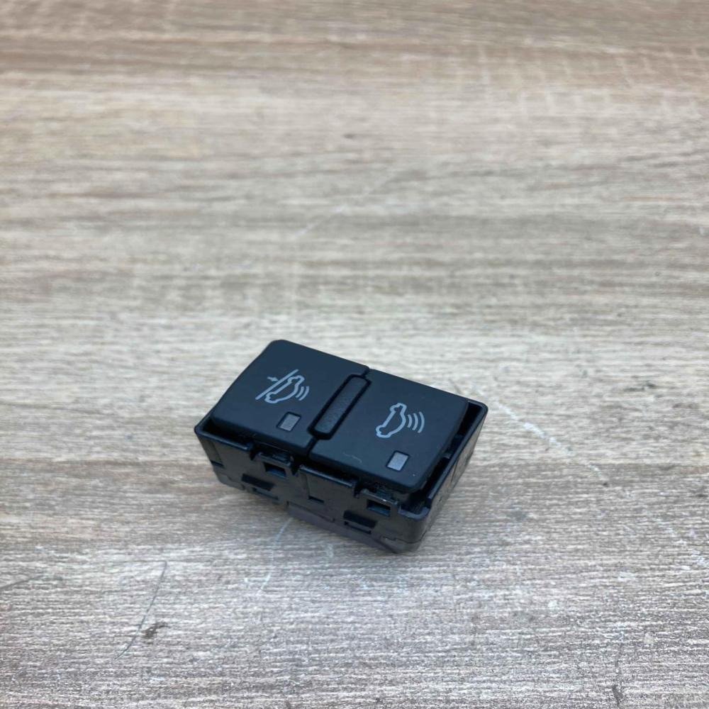 4F0962109   Alarm switch Audi A6 S6 C6 4F